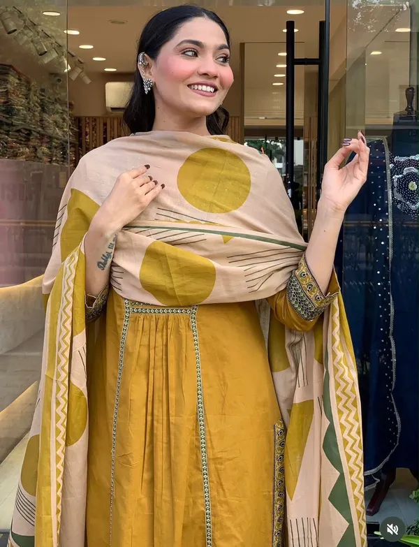 Jaipuri_Yellow_Cotton_Women_Printed_Kurta_Pant_Dupatta_Set
