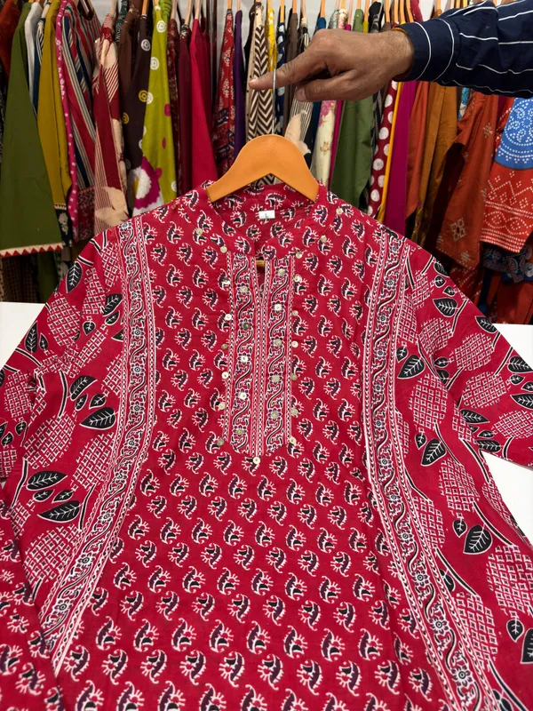 Maroon_Elegant_Cotton_Flex_Kurta_Plazzo_Set_with_Dupatta