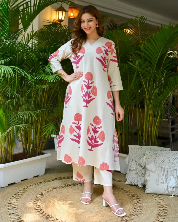 Multicolor_Women_Pure_Cotton_Kurti_Pant_Set