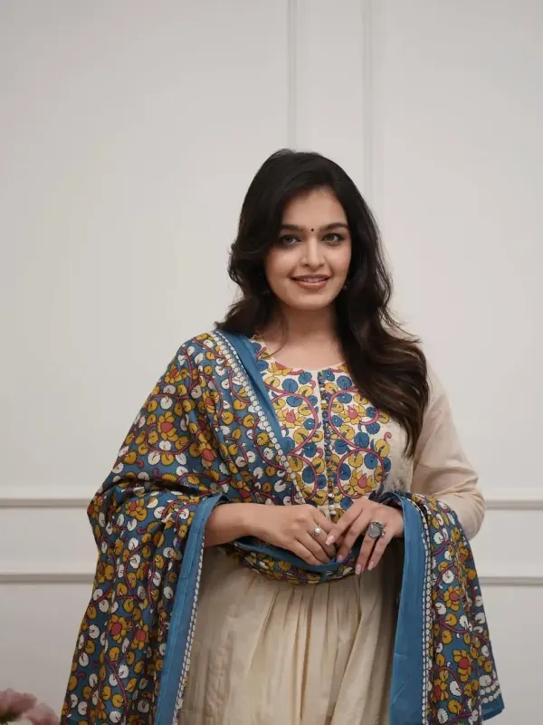 Off_White_Kalamkari_Pure_Cotton_Suit_Set