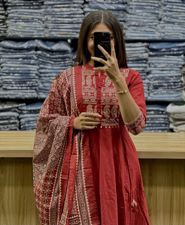 Orange_Graceful_Elegance_Premium_Cotton_Flairy_Suit_Set