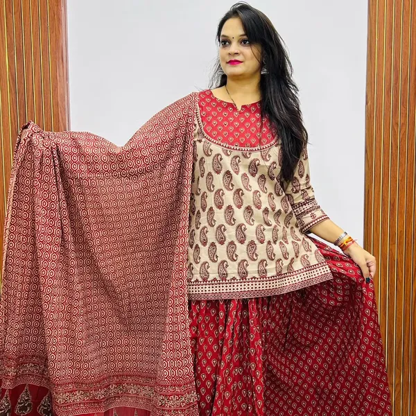 PREMIUM_QUALITY_COTTON_Top,Skirt_and_Dupatta_