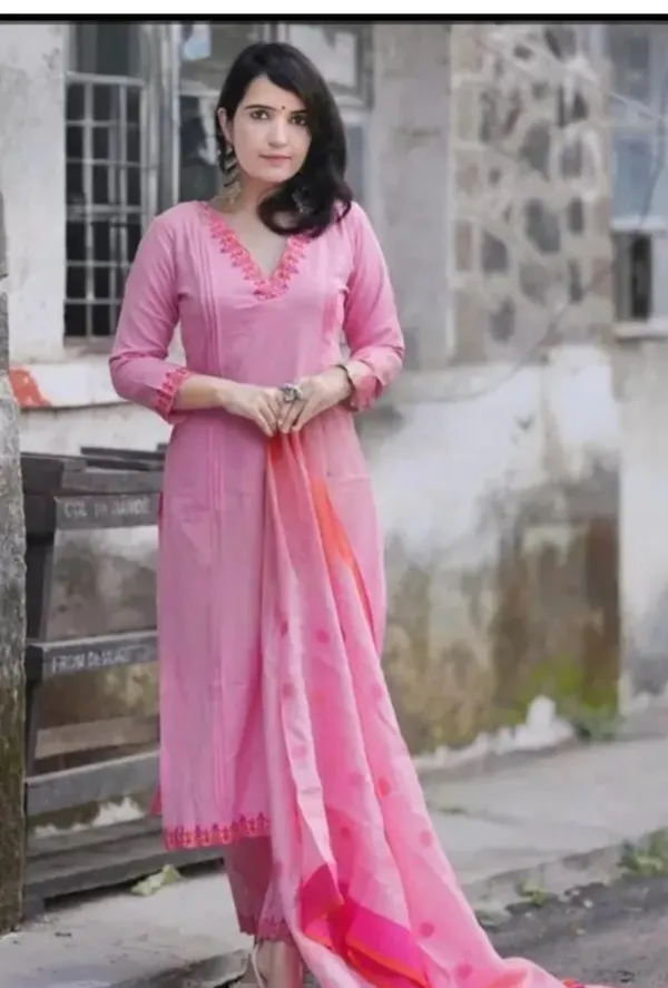 Pink_Handloom_Cotton_Kurta_Pant_With_Dupatta_Set_For_Women