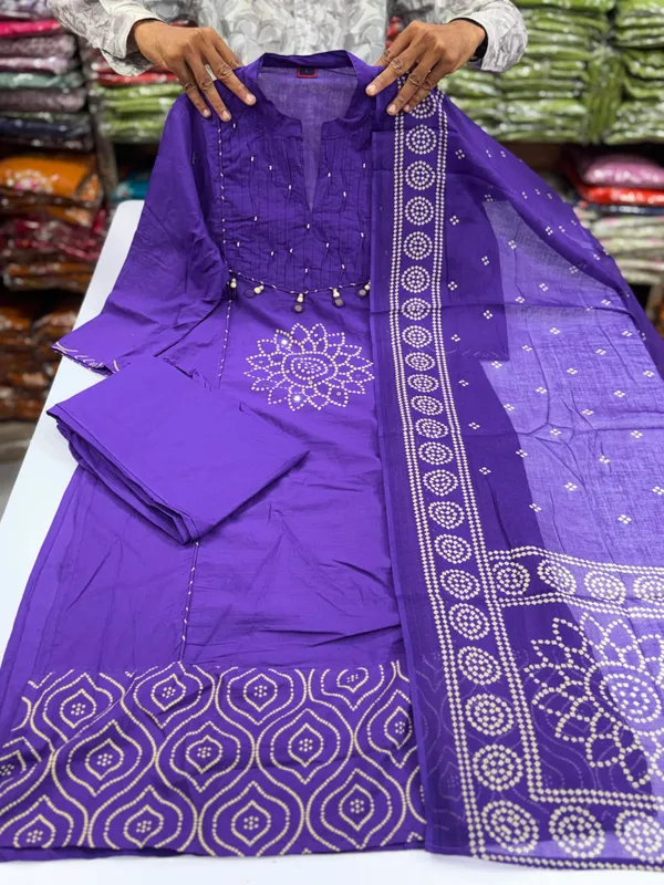 Premium_Purple_Color_Cotton_Kurti_Pant_Dupatta_Set