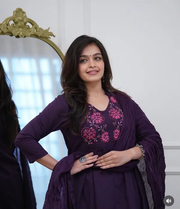 Premium_quality_cotton_embroidery_kurta_set