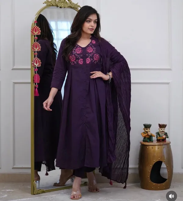 Premium_quality_cotton_embroidery_kurta_set