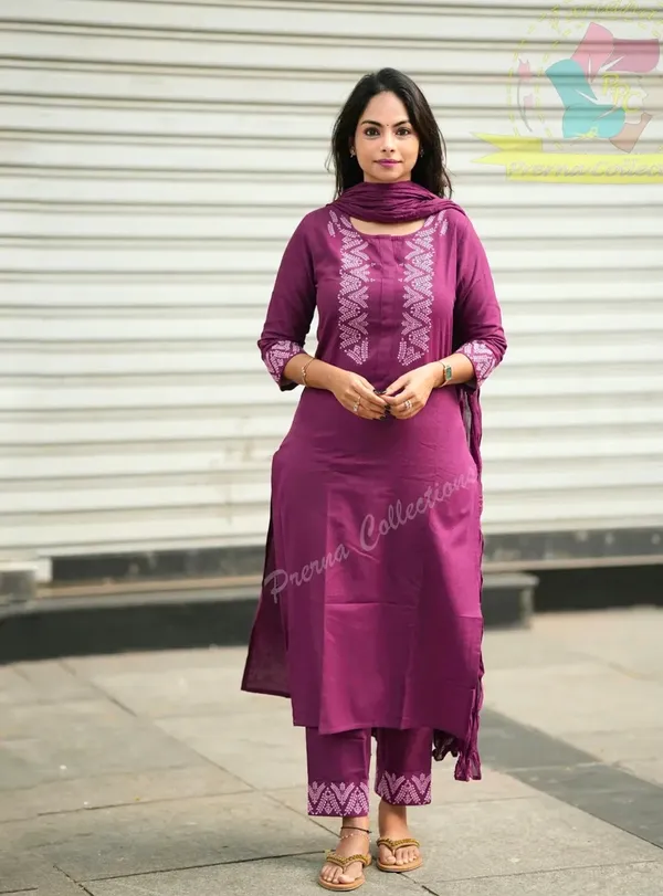 Premium_quality_cotton_embroidery_kurta_set_