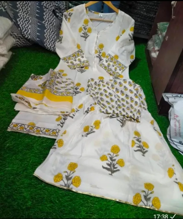 Printed_Kurti_Sharara_Set_with_Malmal_Dupatta