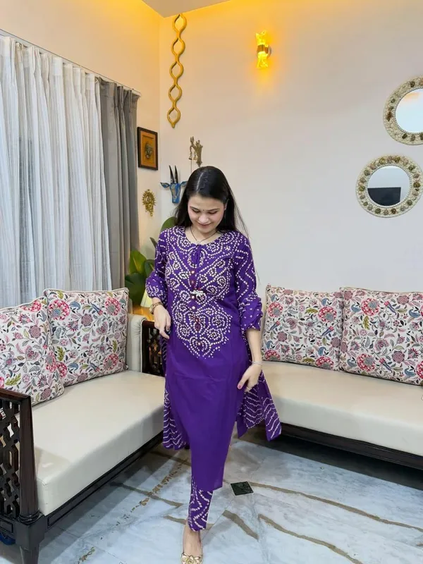 Purple_Color__Bhadhni_Print_Summers_Spacial_Suit_Set