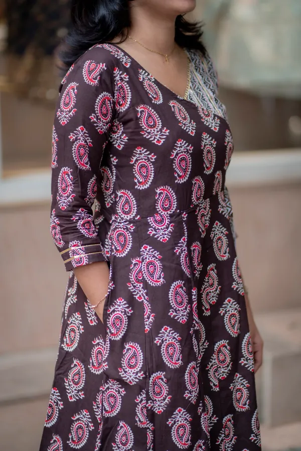 Purple_LEHERIYA_LOOKS_Women_Cotton_Rayon_Kurti_Pant_Dupatta_Set