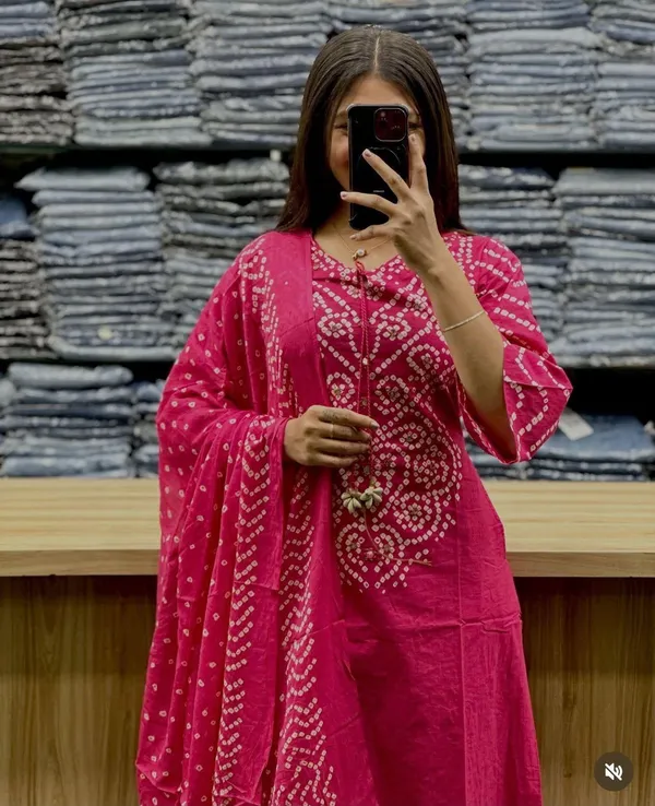 Rani_Pink_Printed_Bandhani_Cotton_Kurta_Pant_Dupatta_Set