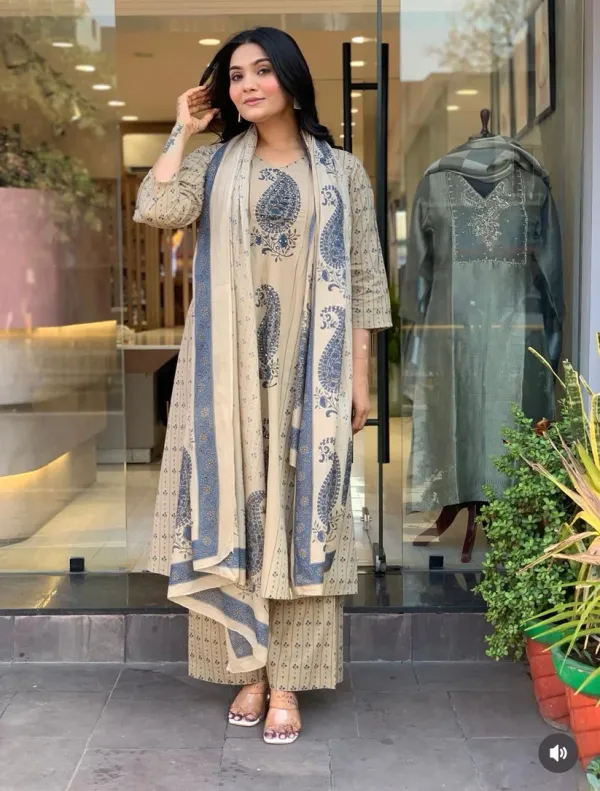 Straight_Cotton_Kurta_3-Piece_Set_with_Printed_Dupatta