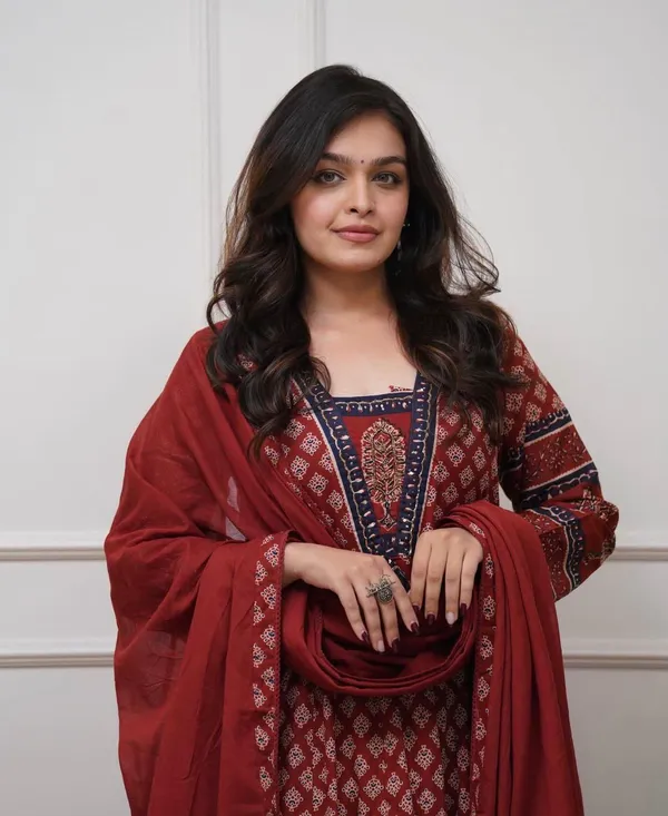 Summer_Cotton_Anarkali_Kurti_Set_with_Embroidered_Neck