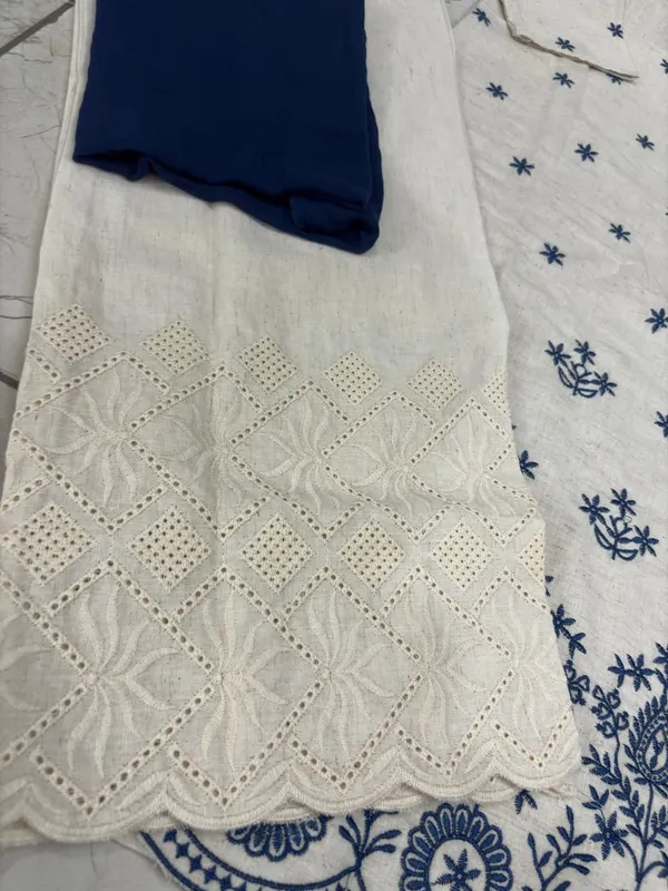 White_Elegant_Cotton_Flex_Kurta_Plazzo_Set_with_Dupatta