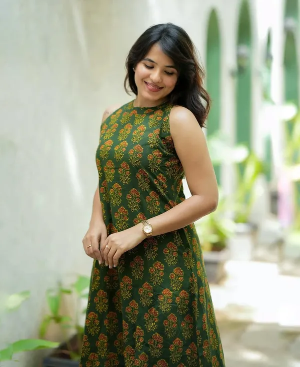 Women_Pure_Green_Cotton_Kurta_Palazzo_Set