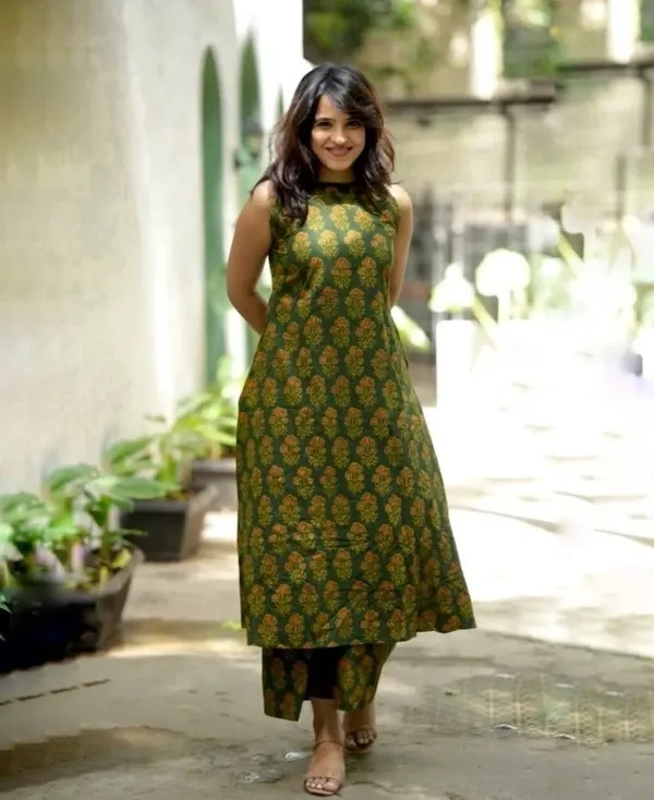 Women_Pure_Green_Cotton_Kurta_Palazzo_Set