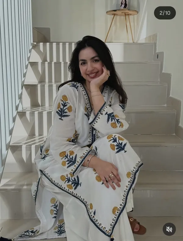Women_Viscose_White_Rayon_Kurti_Palazzo_Set