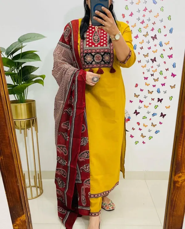 Yellow_Heavy_Cotton_Suit_Set_with_Dupatta