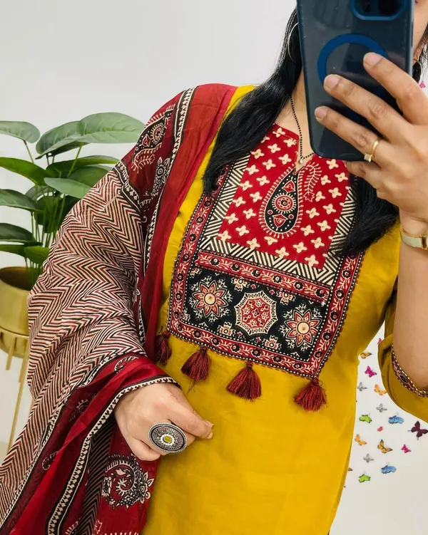 Yellow_Heavy_Cotton_Suit_Set_with_Dupatta