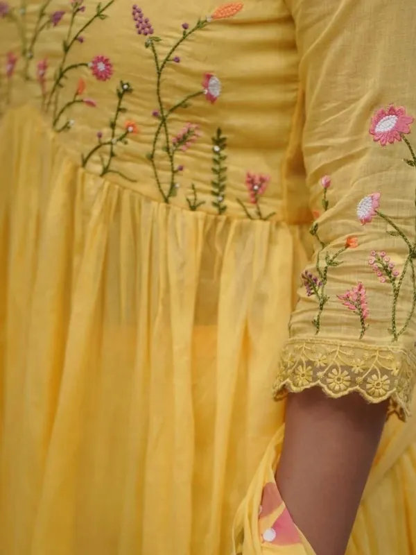 Yellow_Pure_Cotton_Kurta_and_Pants_with_Dupatta