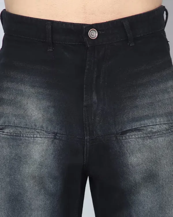 MEN_RELAXED_FIT_DENIM_JEANS