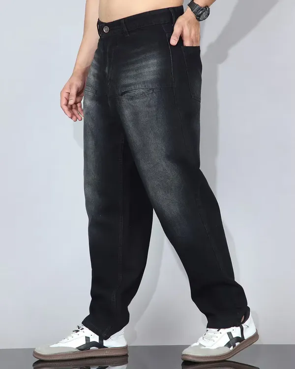 MEN_RELAXED_FIT_DENIM_JEANS
