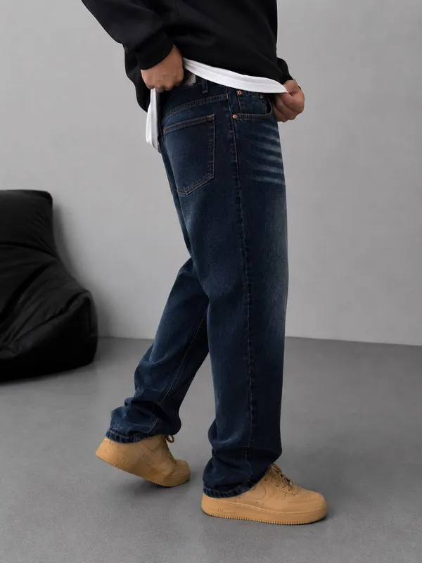 UNCLEAR_Blue_Denim_Relaxed_Fit__Jeans_for_Men-UN003