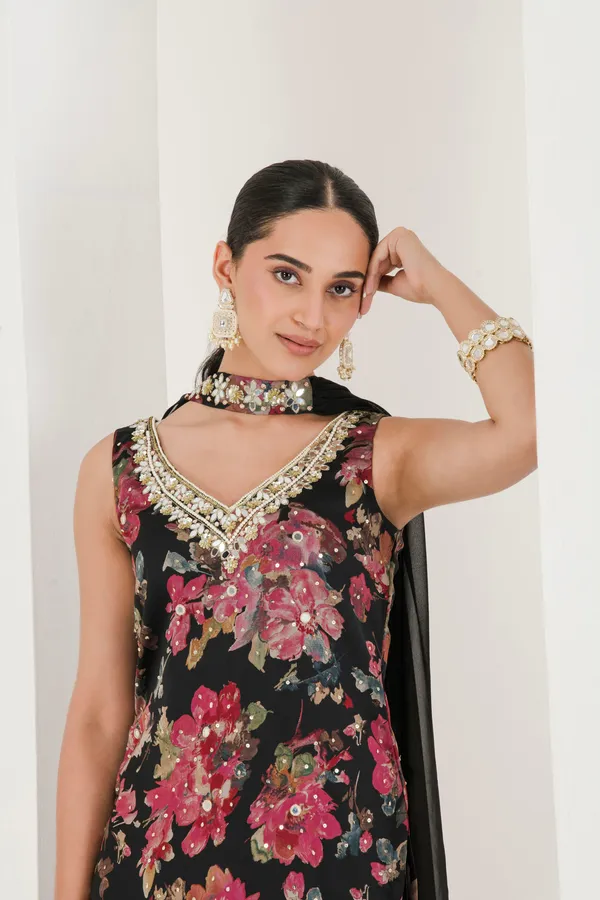 Black_Floral_Print_Mirror_Work_Sharara
