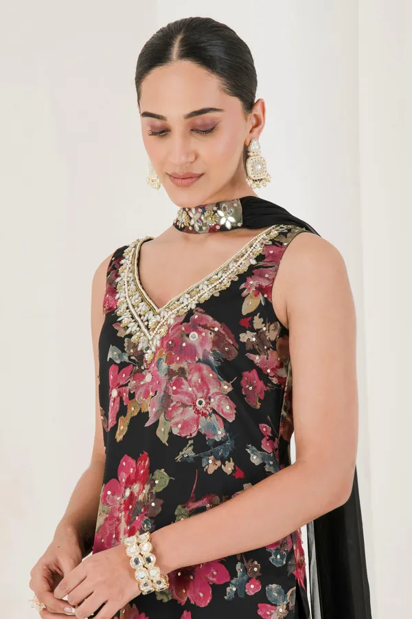 Black_Floral_Print_Mirror_Work_Sharara