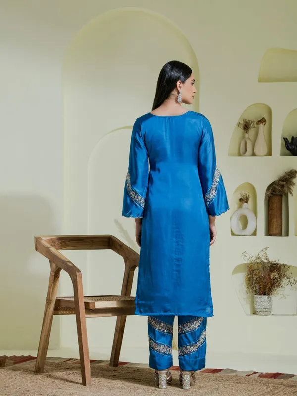 Cobalt_Blue_Hand_Embroidered_Kurta_Set