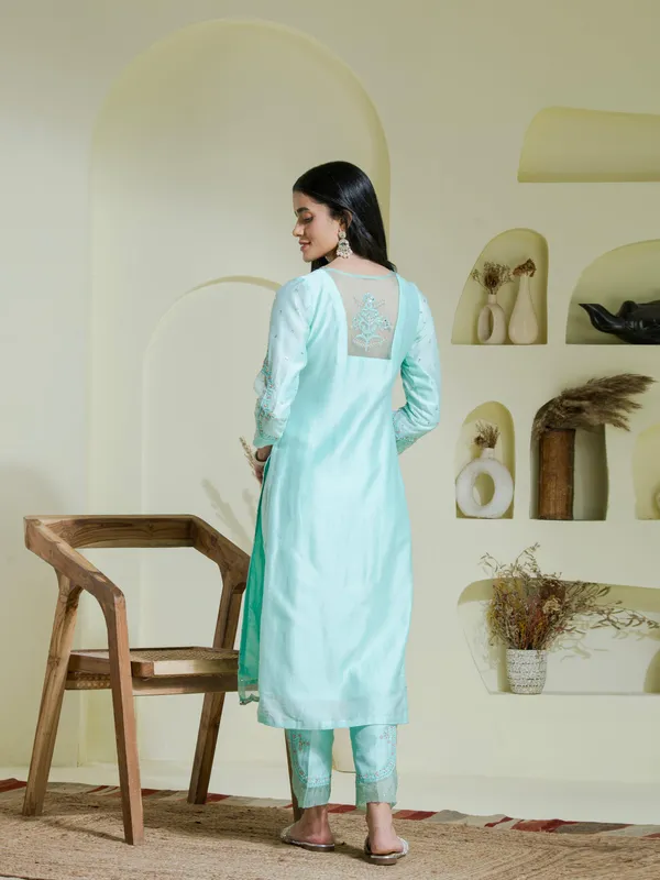 Mint_Green_Hand_Embroidered_Chanderi_Kurta_Set