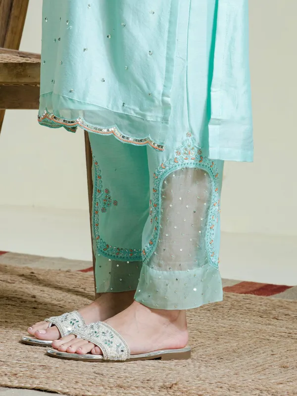 Mint_Green_Hand_Embroidered_Chanderi_Kurta_Set