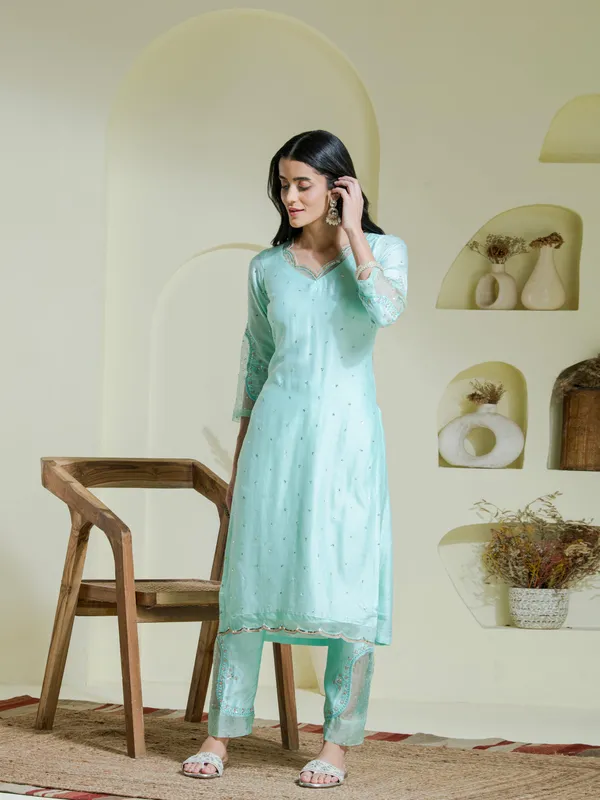 Mint_Green_Hand_Embroidered_Chanderi_Kurta_Set