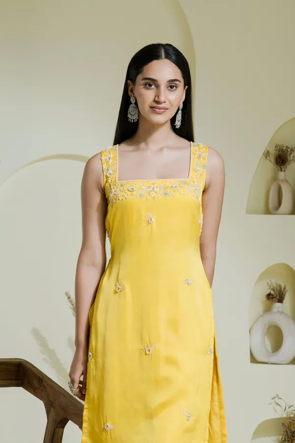 Sunshine_Yellow_Hand_Embroidered_Kurta_Set