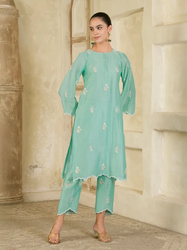 Mint_Green_Hand_Embroidered_Chanderi_Kurta_And_Pants
