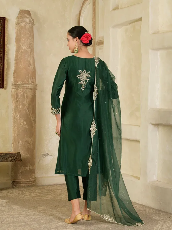 Emerald_Green_Hand_Embroidered_Chanderi_Kurta_Set