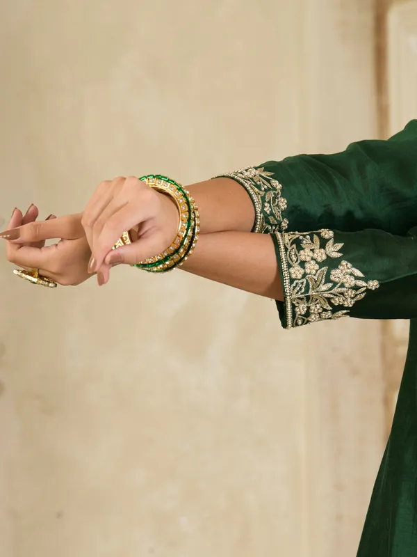 Emerald_Green_Hand_Embroidered_Chanderi_Kurta_Set