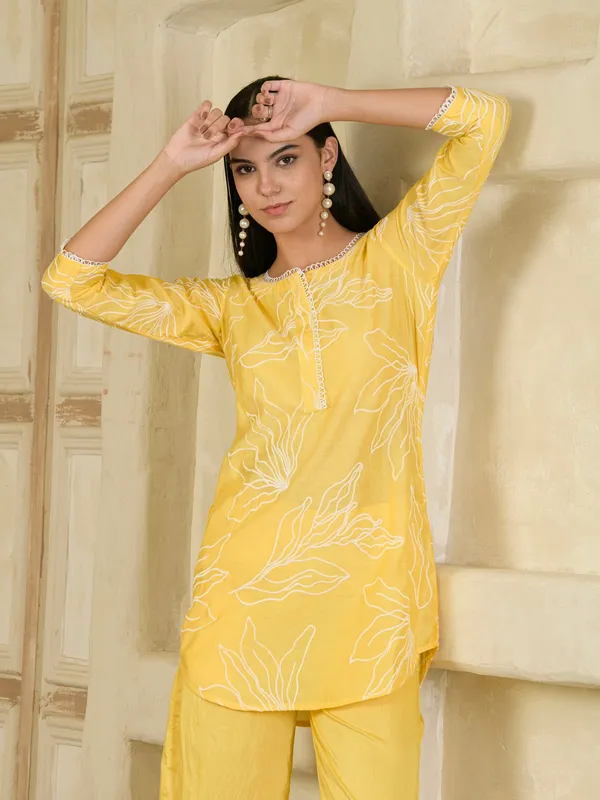 Yellow_Embroidered_Chanderi_Co-Ord_Set