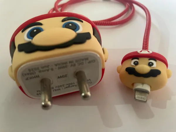 Super_Mario_Character_Soft_Eraser_Set_Red_White_Multi_Size-_Only_for_Iphone_(18-20_Watt_Charger)