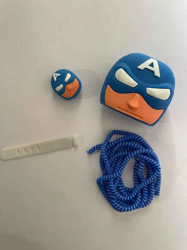 Captain_America_Plush_Cushion_Set_With_Striped_Blanket-_Only_for_Iphone_(18-20_Watt_Charger)