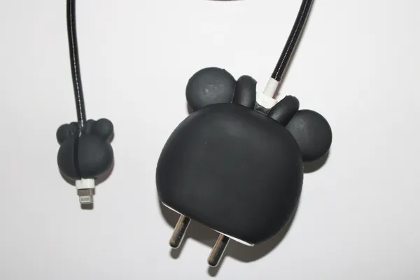 Minnie_Mouse_Tsum_Tsum_Silicone_Cable_Protector_Set_Of_4-_Only_for_Iphone_(18-20_Watt_Charger)