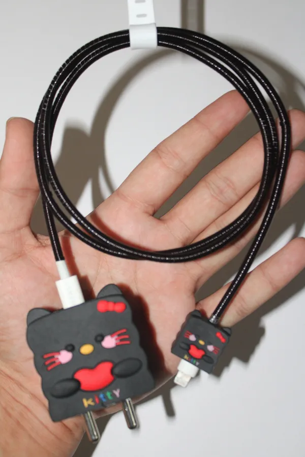 Grey_Kitty_Face_Silicone_Cable_Protector_Set_Of_4-_Only_for_Iphone_(18-20_Watt_Charger)