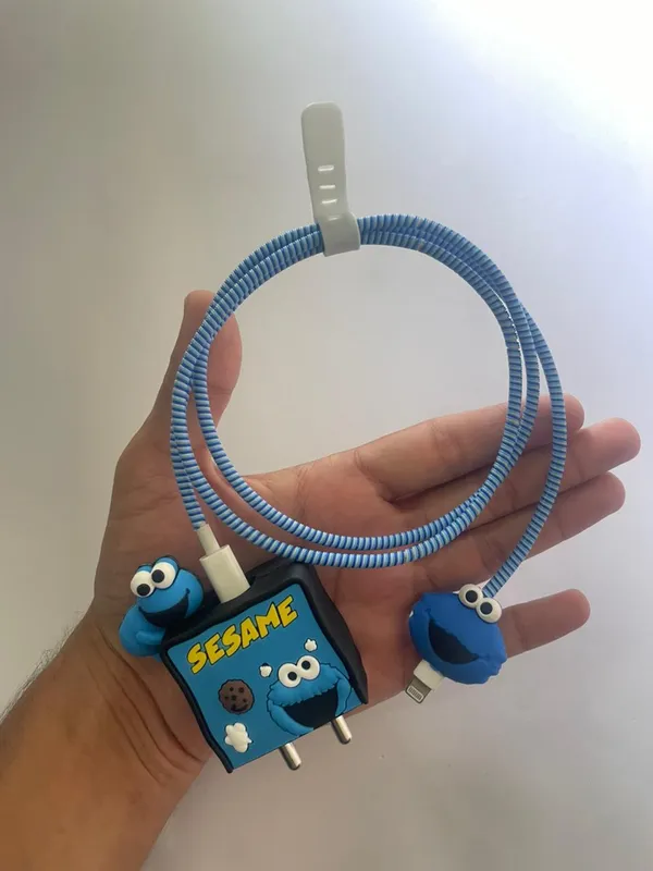 Silicone_Cable_Protector_Cookie_Monster_Design_Charger_Blue_Set_Of_4-_Only_for_Iphone_(18-20_Watt_Charger)
