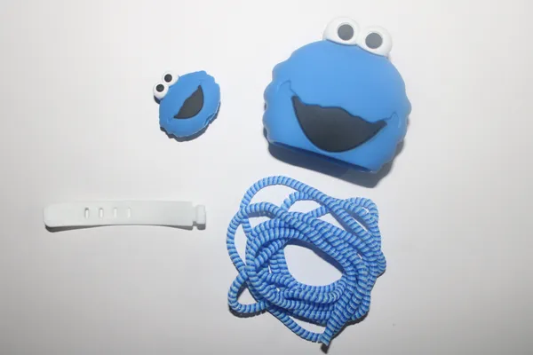 Cookie_Monster_Silicone_Charger_Cable_Protector_Set_Of_4_Blue-_Only_for_Iphone_(18-20_Watt_Charger)