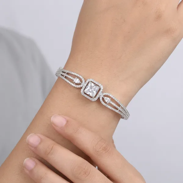 Multicolor_Alloy_&_Crystal_Bracelet_For_Women
