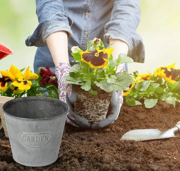 Metal_Planter_Pot
