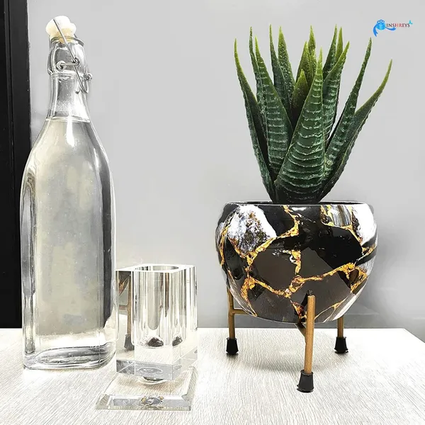 Printed_Plant_Pot_With_Metal_Stand