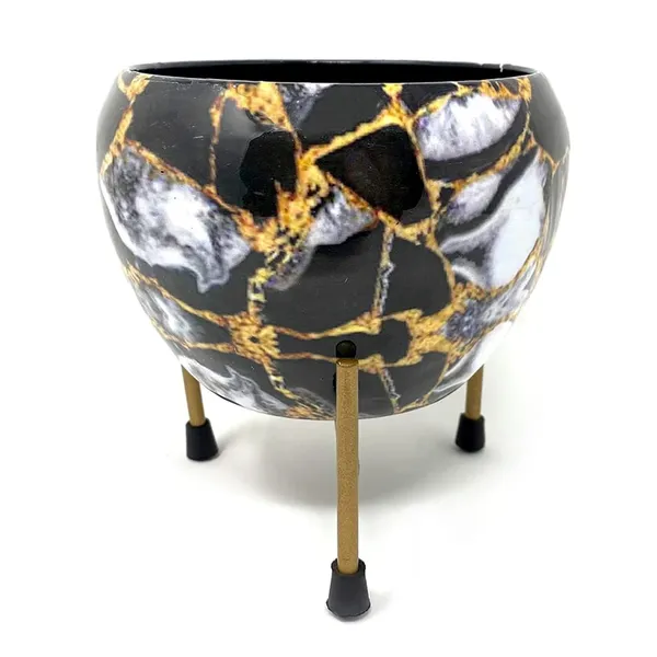 Printed_Plant_Pot_With_Metal_Stand