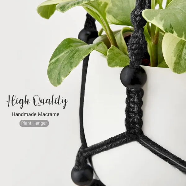 Macrame_Plant_Hanger_With_Wood_Beads