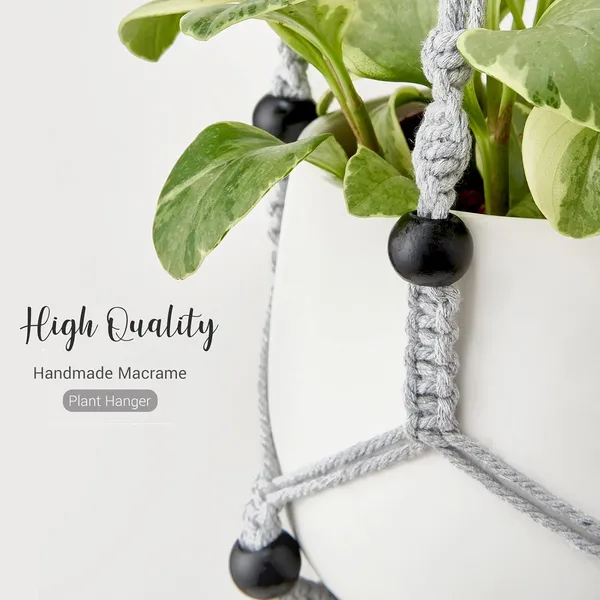 Macrame_Plant_Hanger_With_Wood_Beads
